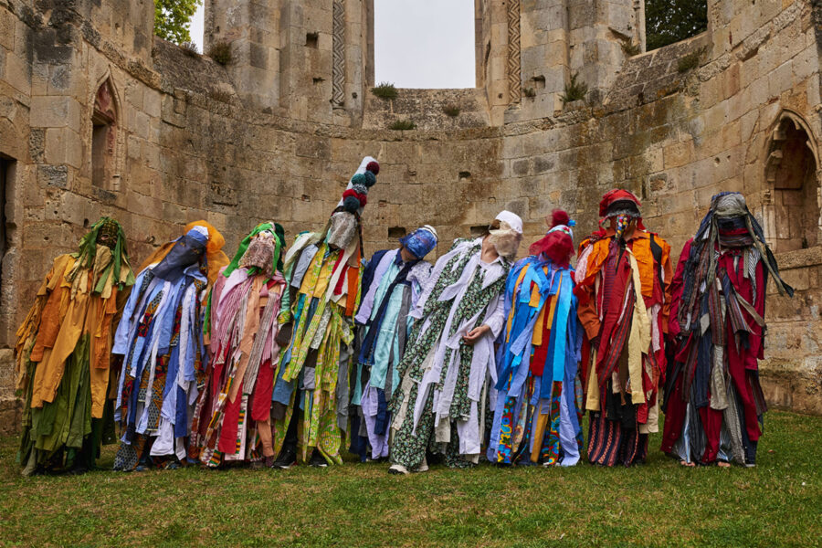 Sauvages de la cie OLA